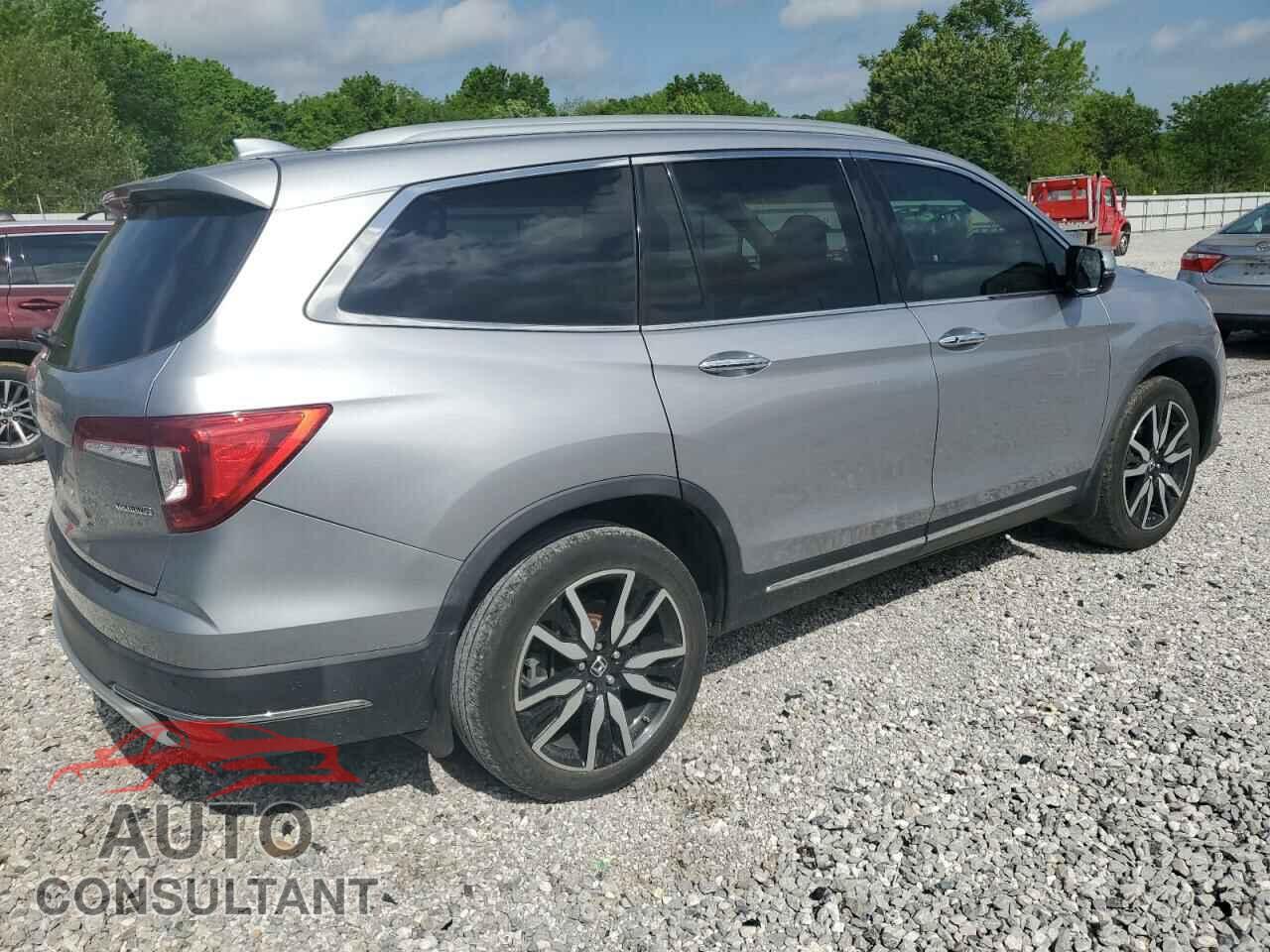 HONDA PILOT 2021 - 5FNYF5H96MB001520