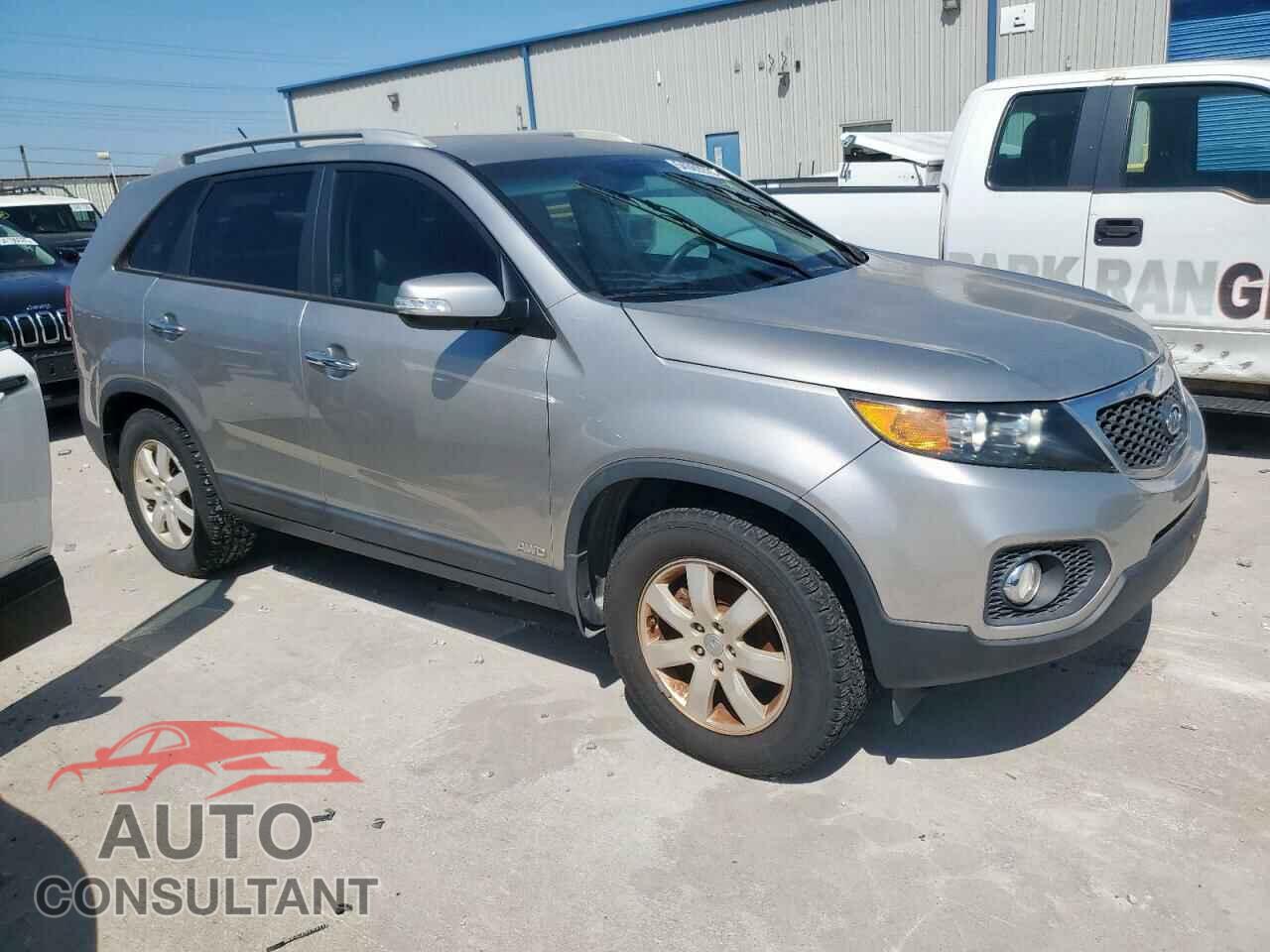 KIA SORENTO 2013 - 5XYKTCA67DG345949