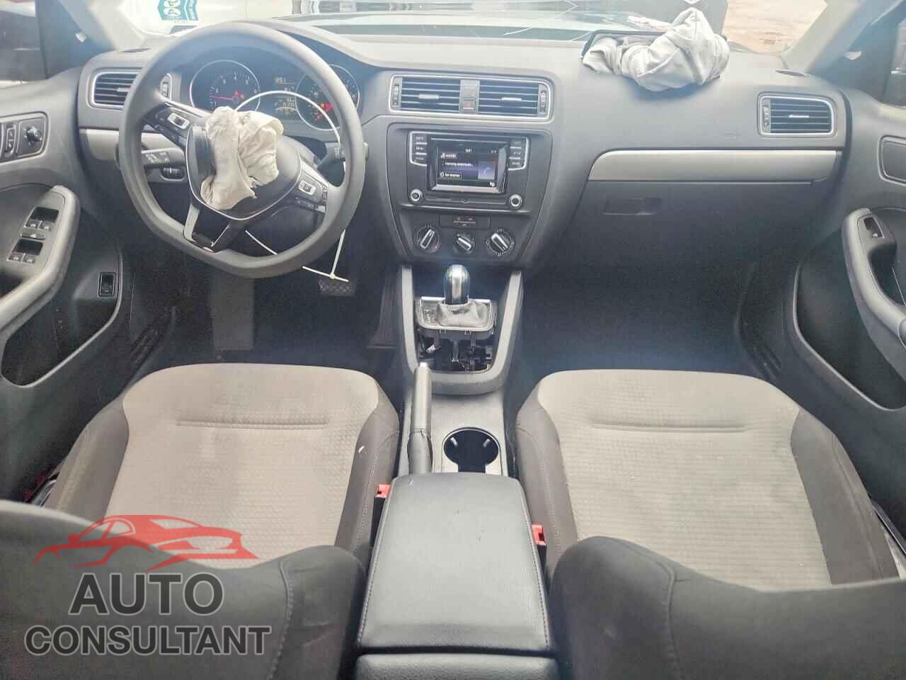 VOLKSWAGEN JETTA 2017 - 3VW2B7AJ4HM395907