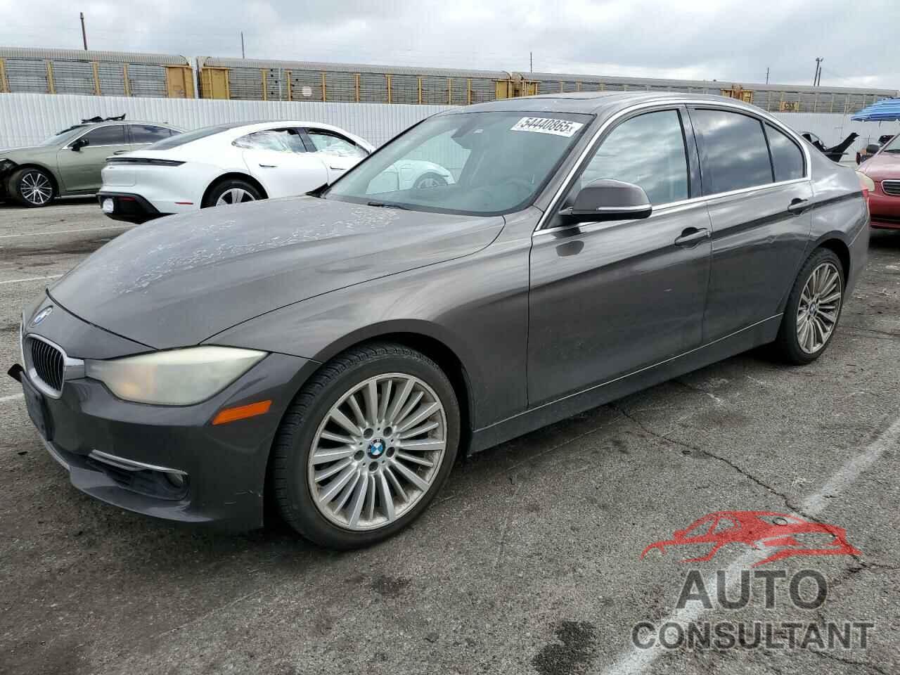 BMW 3 SERIES 2013 - WBA3C1G54DNR46717