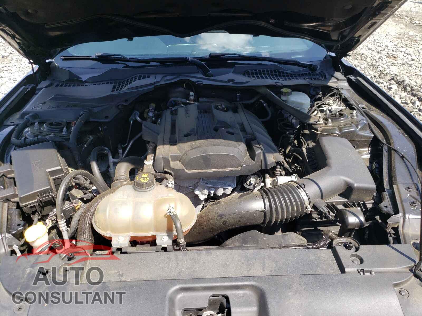 FORD MUSTANG 2017 - 1FATP8UH2H5245149
