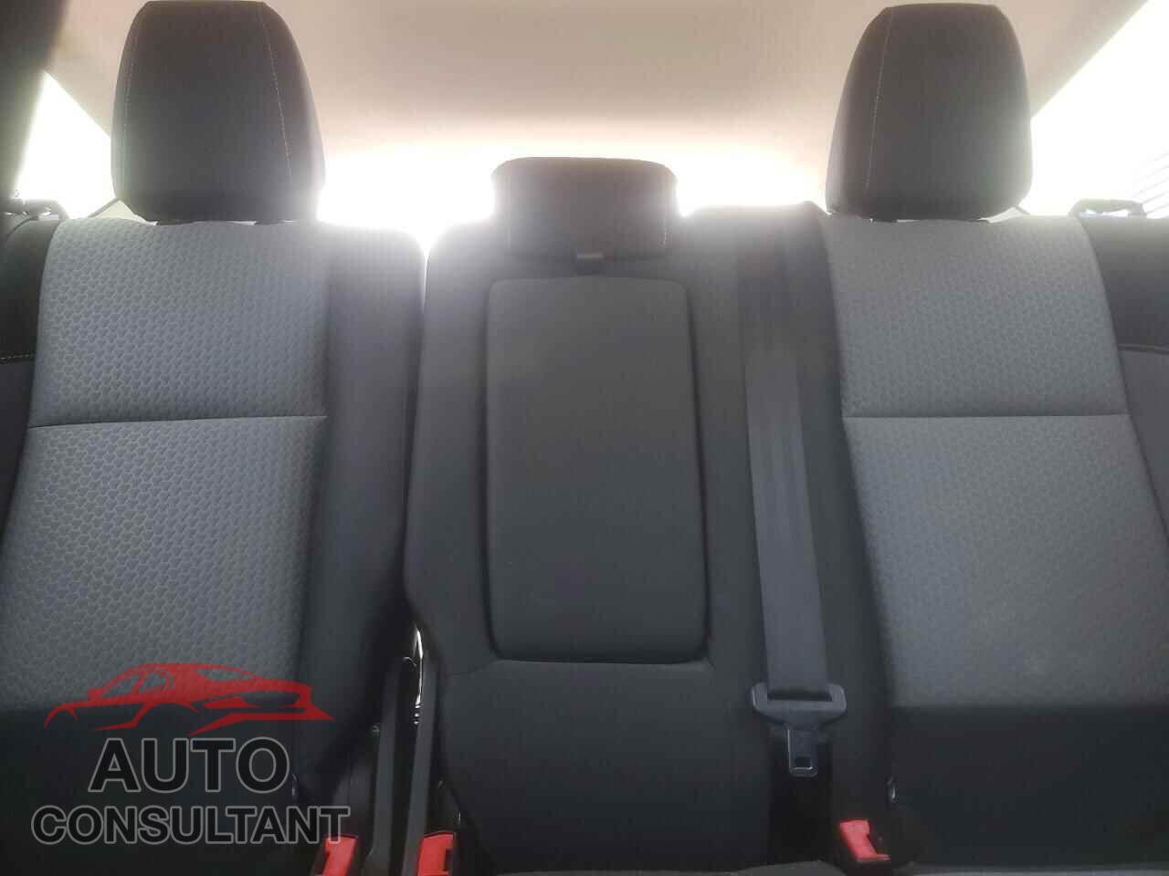 FORD ESCAPE 2017 - 1FMCU9GD8HUC42582