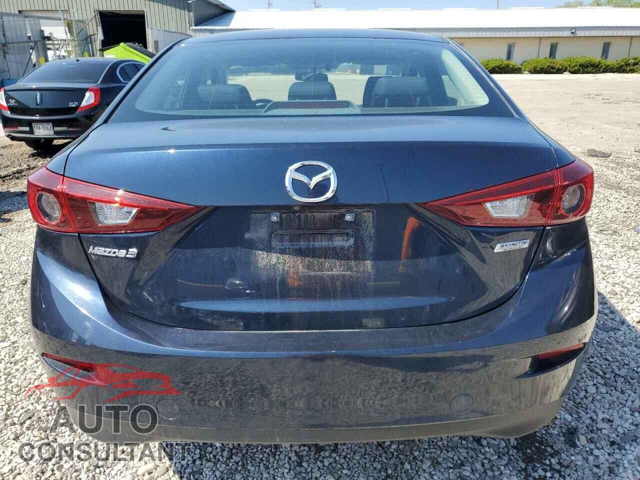 MAZDA 3 2017 - 3MZBN1U79HM136138