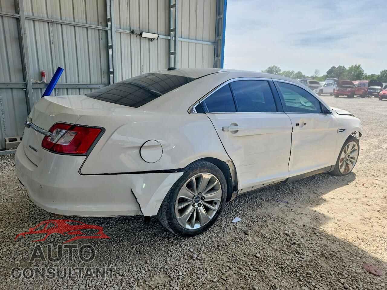 FORD TAURUS 2011 - 1FAHP2FW2BG169605