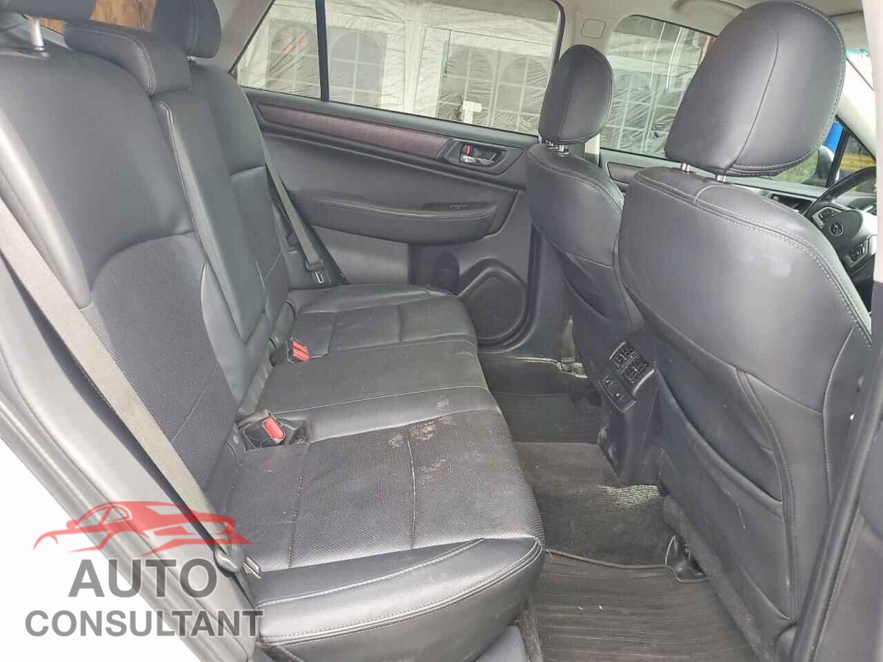 SUBARU OUTBACK 2015 - 4S4BSENC6F3221740