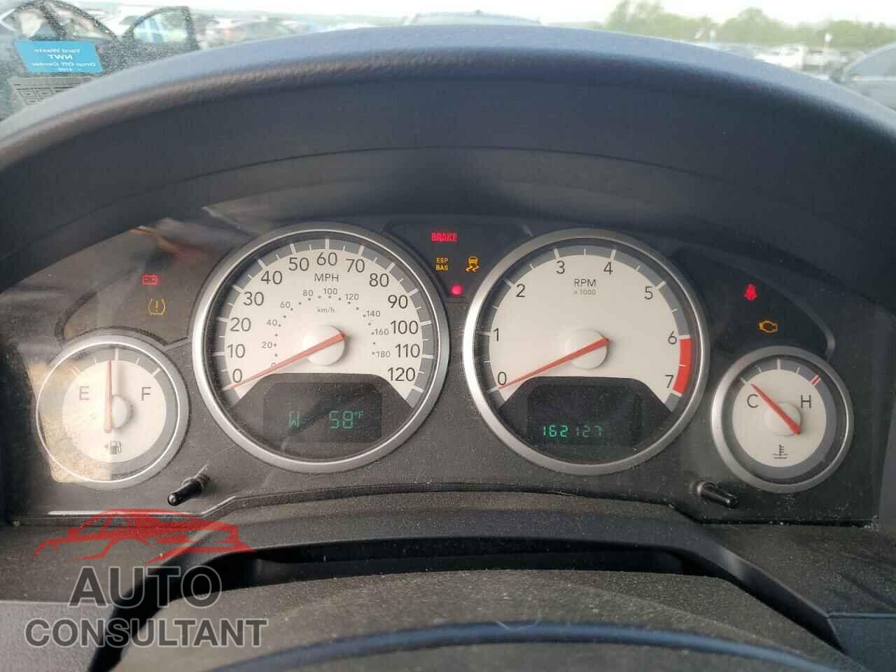 DODGE CARAVAN 2010 - 2D4RN5DX4AR145629