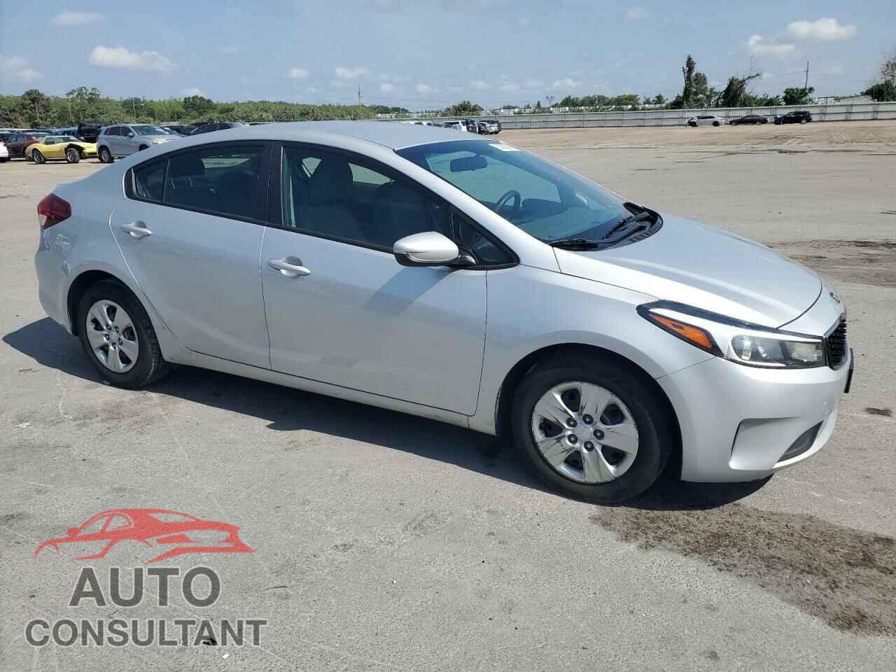 KIA FORTE 2017 - 3KPFL4A79HE066182