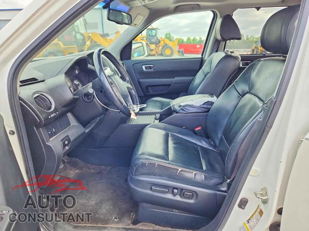 HONDA PILOT 2013 - 5FNYF4H92DB009169