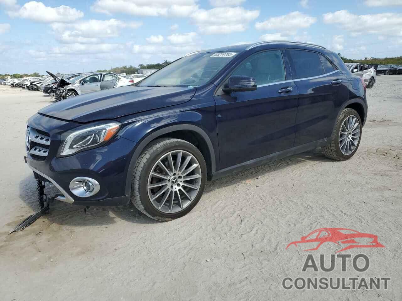 MERCEDES-BENZ GLA-CLASS 2018 - WDCTG4EB3JJ452802