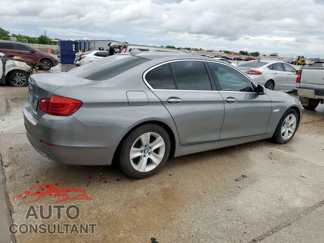 BMW 5 SERIES 2011 - WBAFR1C59BC737421