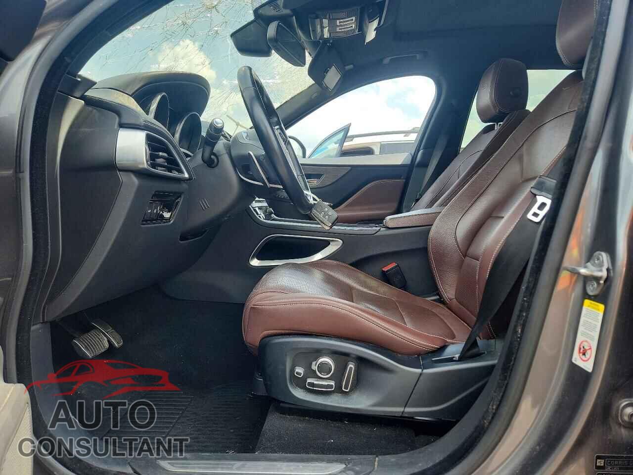 JAGUAR F-PACE 2018 - SADCM2FV2JA267415