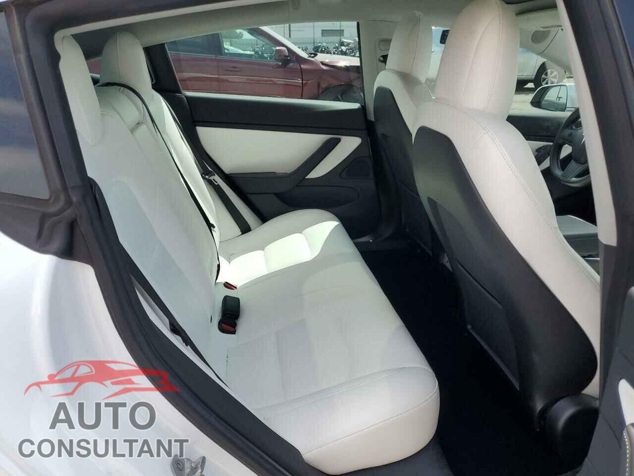 TESLA MODEL 3 2019 - 5YJ3E1EA8KF327207
