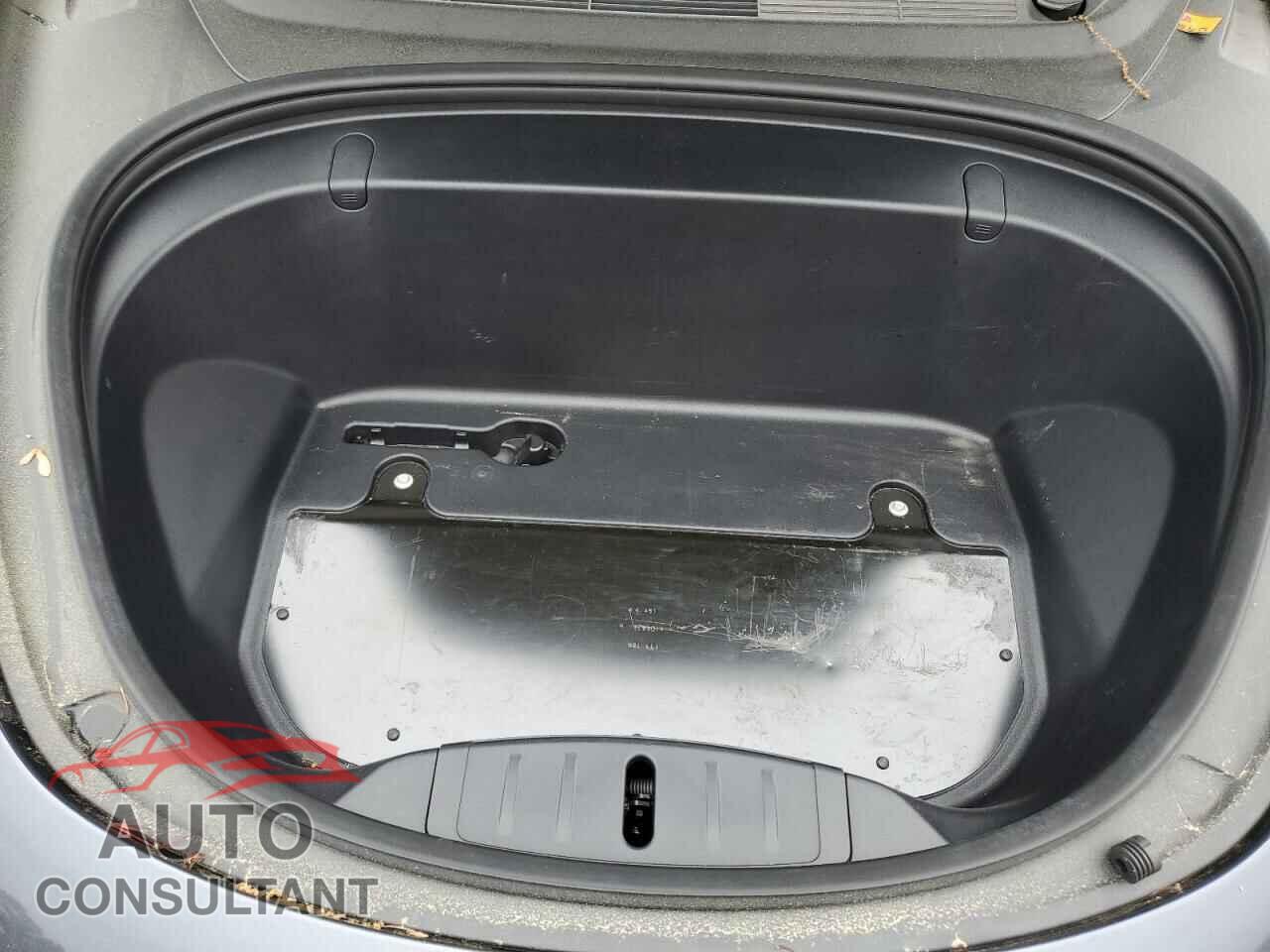 TESLA MODEL 3 2018 - 5YJ3E1EA2JF031517