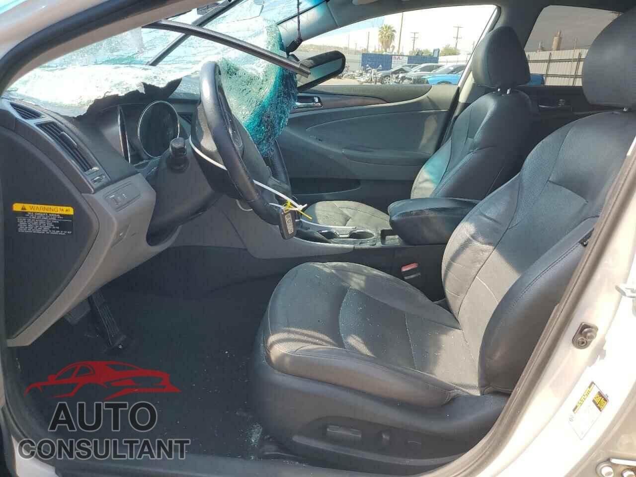 HYUNDAI SONATA 2013 - KMHEC4A4XDA101273