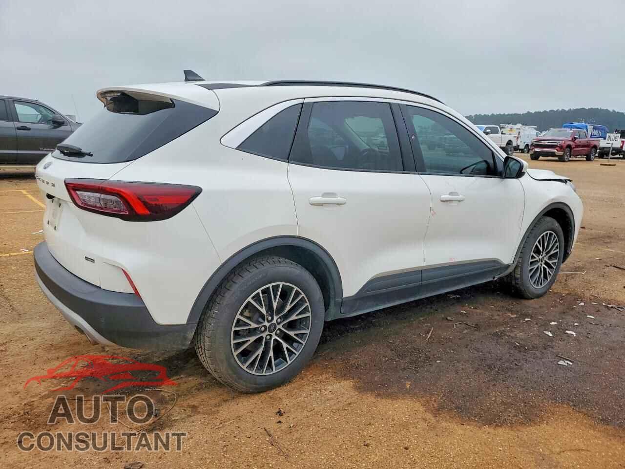 FORD ESCAPE 2023 - 1FMCU0E19PUB45667