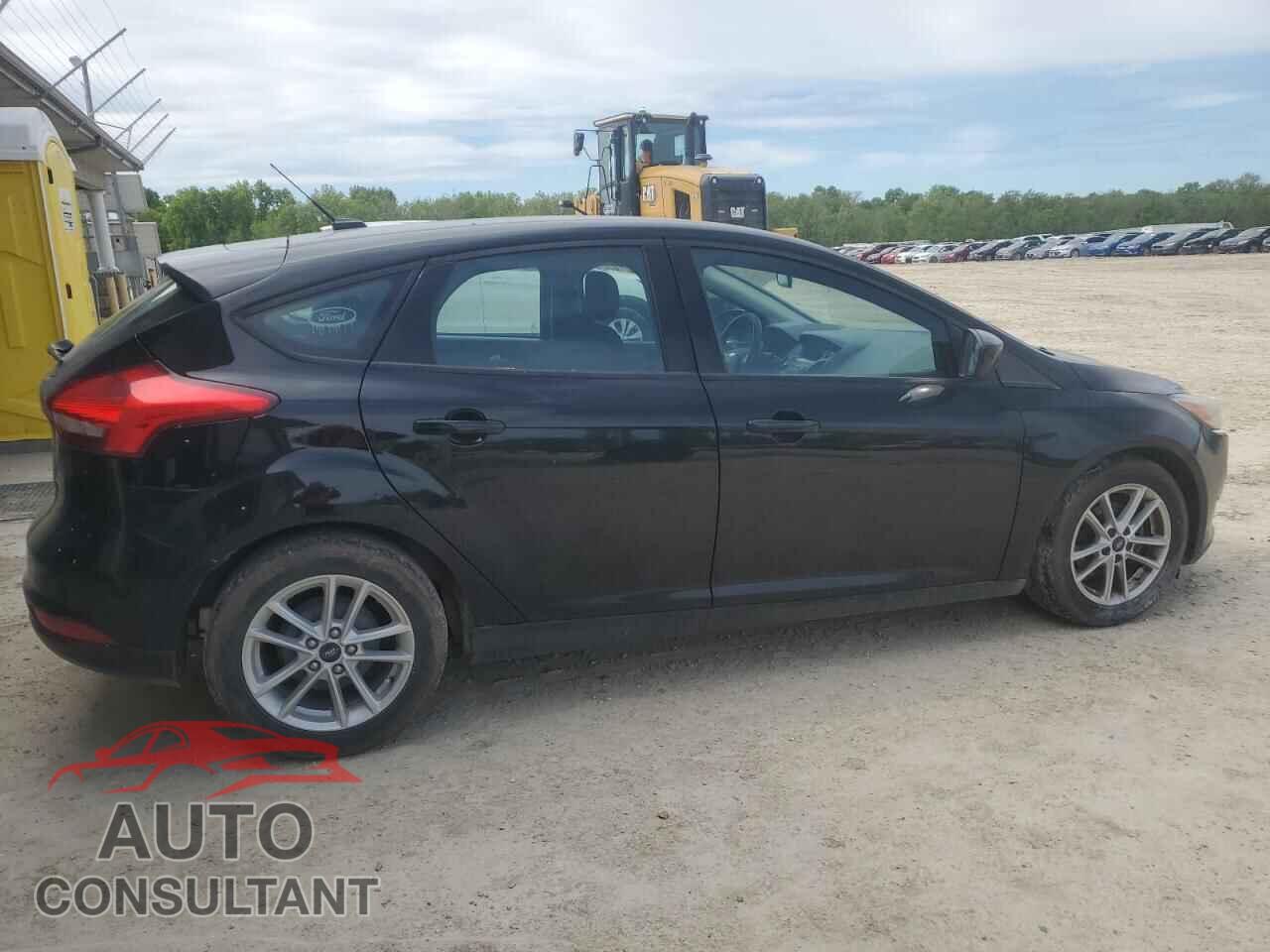 FORD FOCUS 2018 - 1FADP3K22JL311996