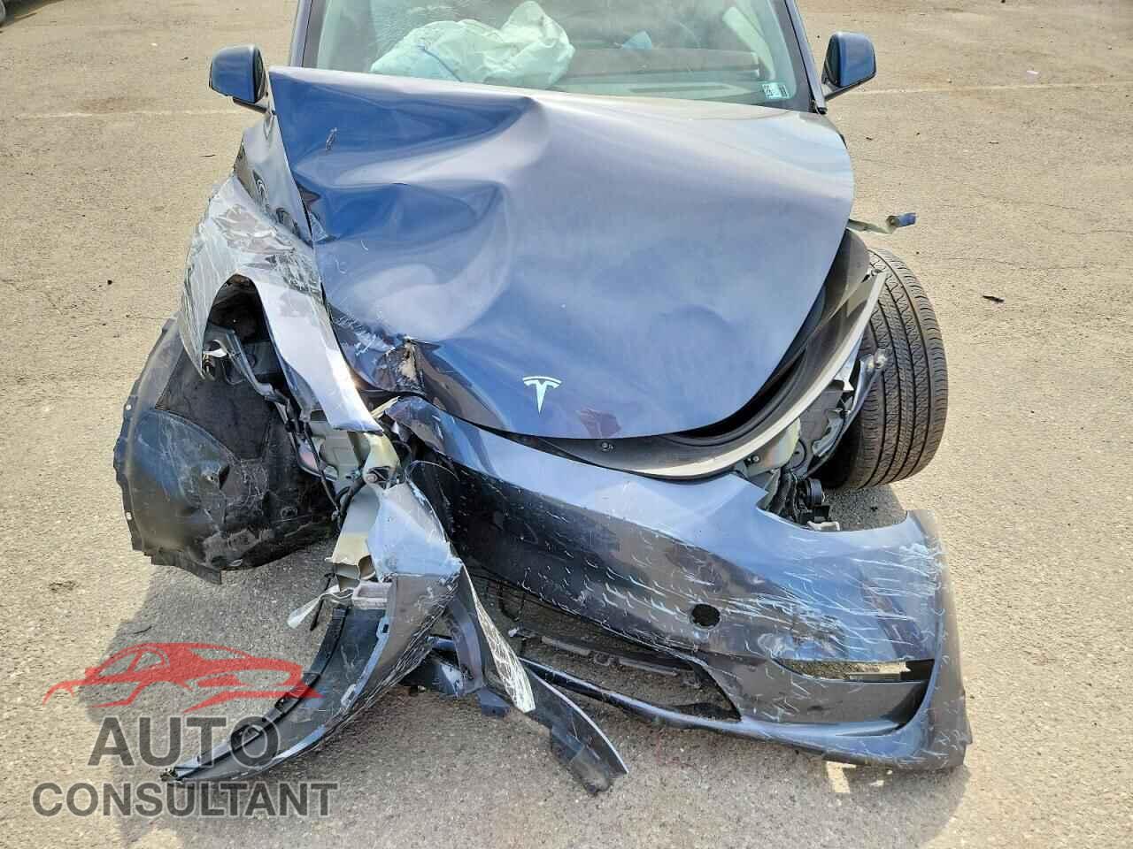 TESLA MODEL Y 2023 - 7SAYGDEE7PF699331
