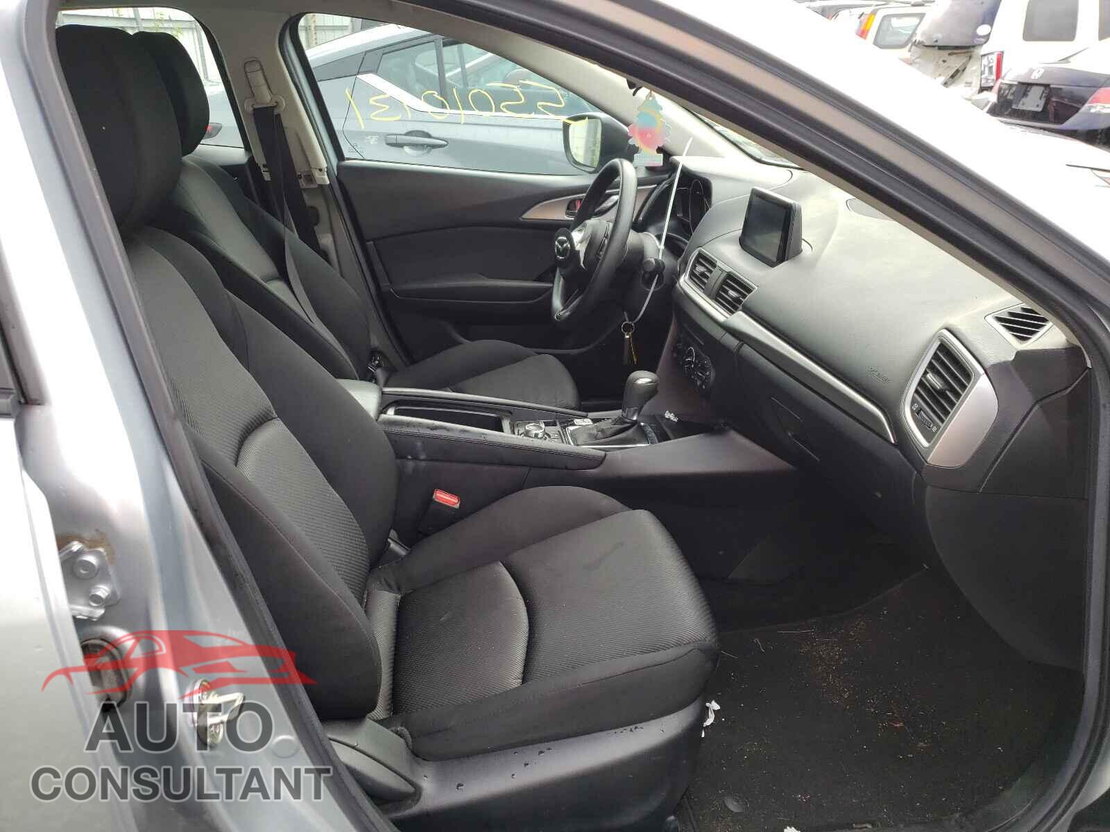 MAZDA 3 2017 - 3MZBN1U73HM146650