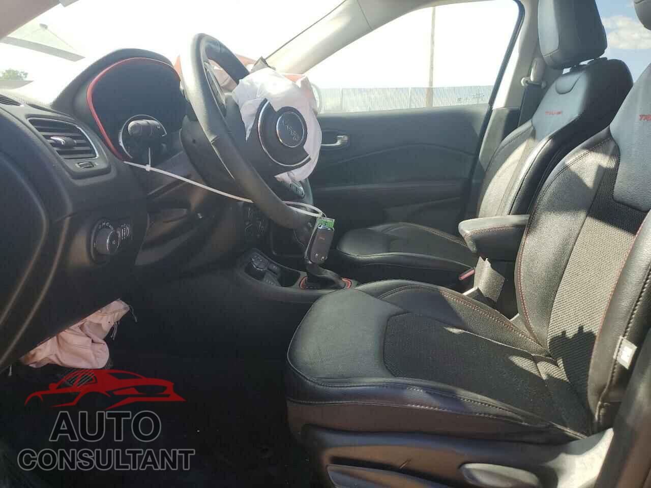 JEEP COMPASS 2021 - 3C4NJDDB4MT556536