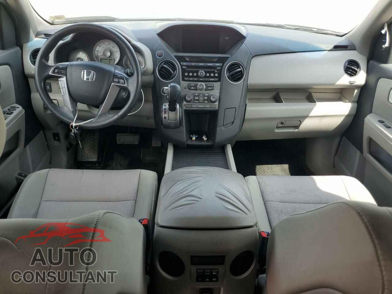 HONDA PILOT 2013 - 5FNYF4H45DB055910