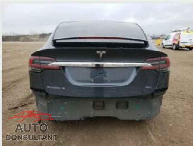 TESLA MODEL X 2016 - 5YJXCBE21GF013007