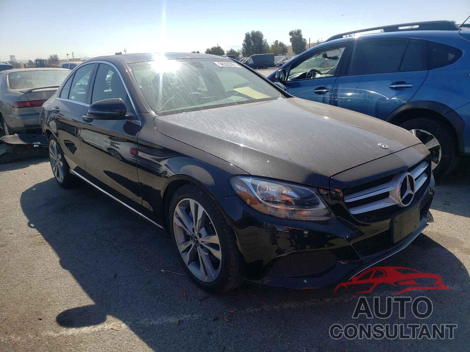 MERCEDES-BENZ C-CLASS 2018 - 55SWF4JB5JU240114
