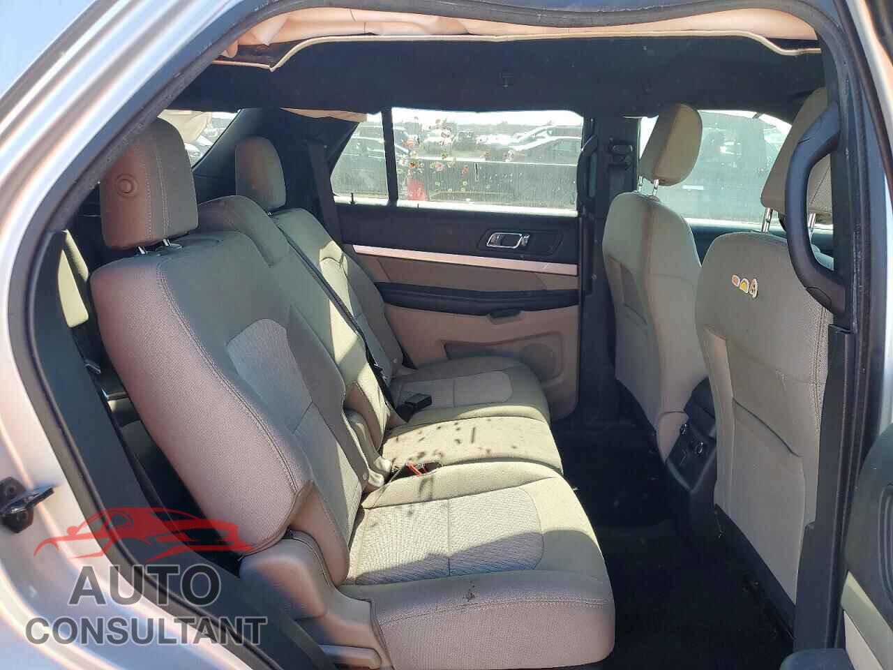 FORD EXPLORER 2018 - 1FM5K7B87JGB18160