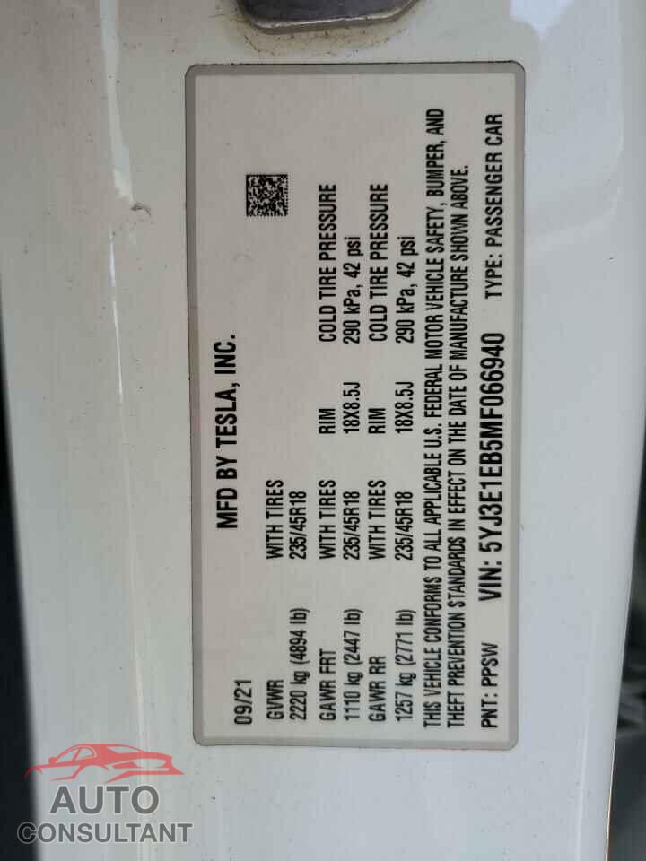 TESLA MODEL 3 2021 - 5YJ3E1EB5MF066940