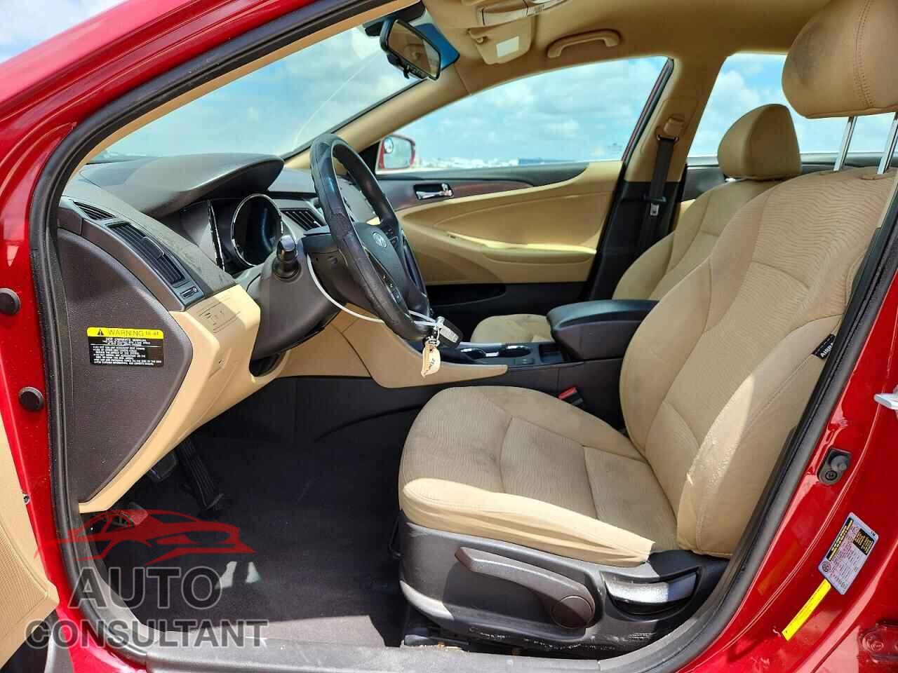 HYUNDAI SONATA 2013 - KMHEC4A4XDA066850