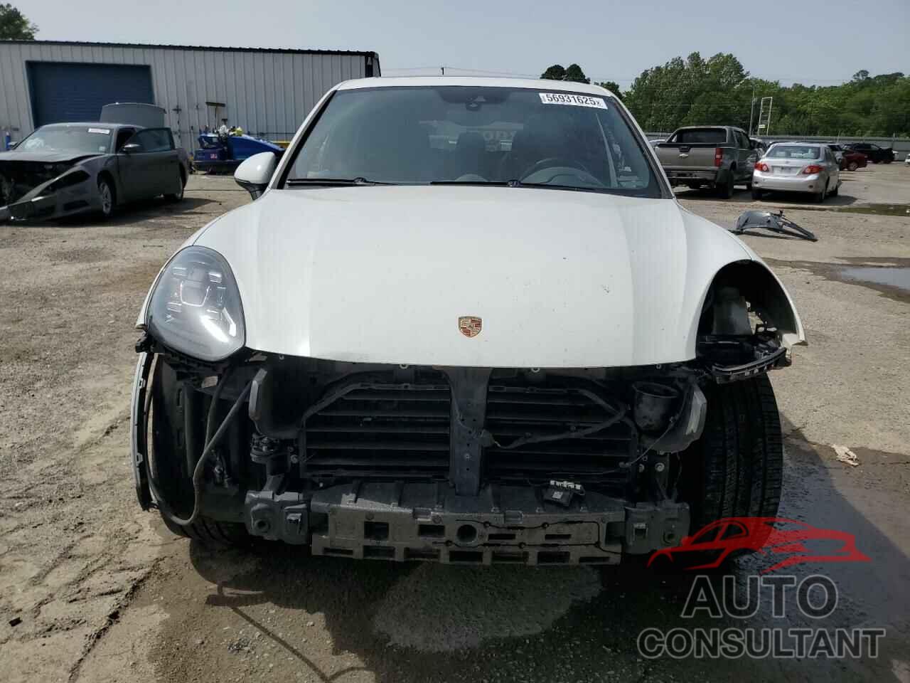 PORSCHE CAYENNE 2018 - WP1AA2A24JKA01041