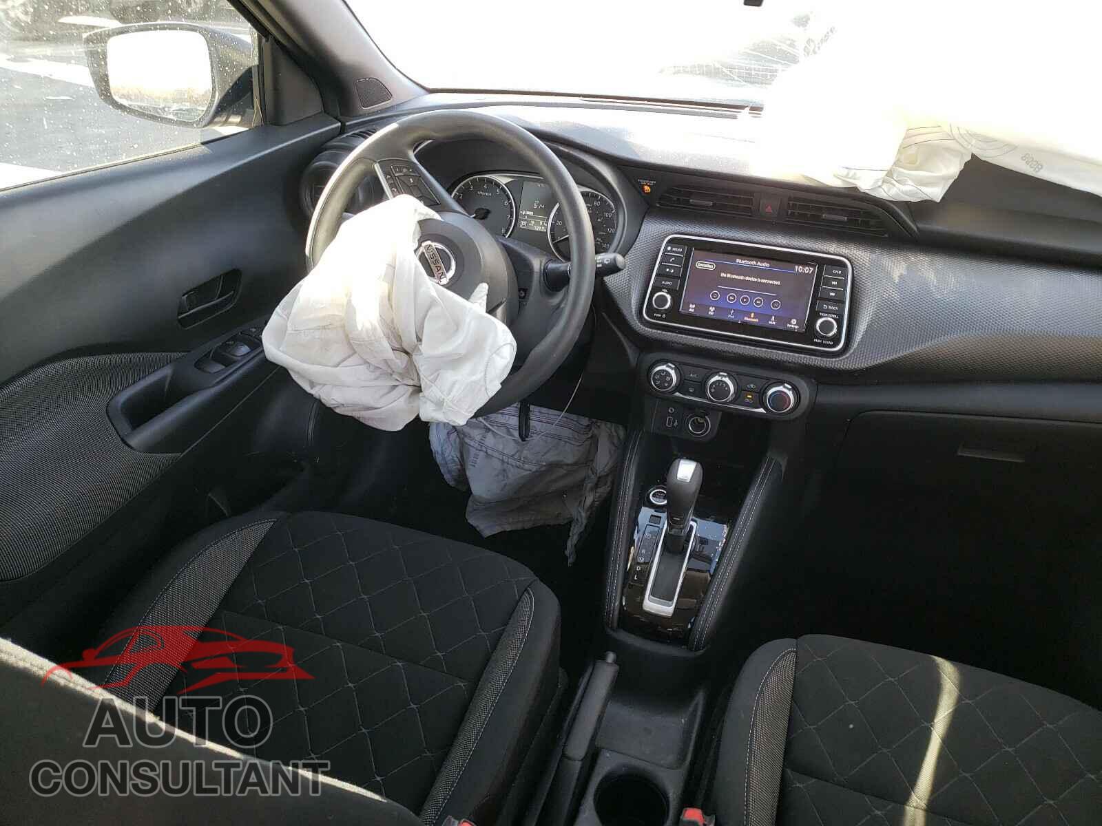 NISSAN KICKS 2019 - 3N1CP5CU3KL528080