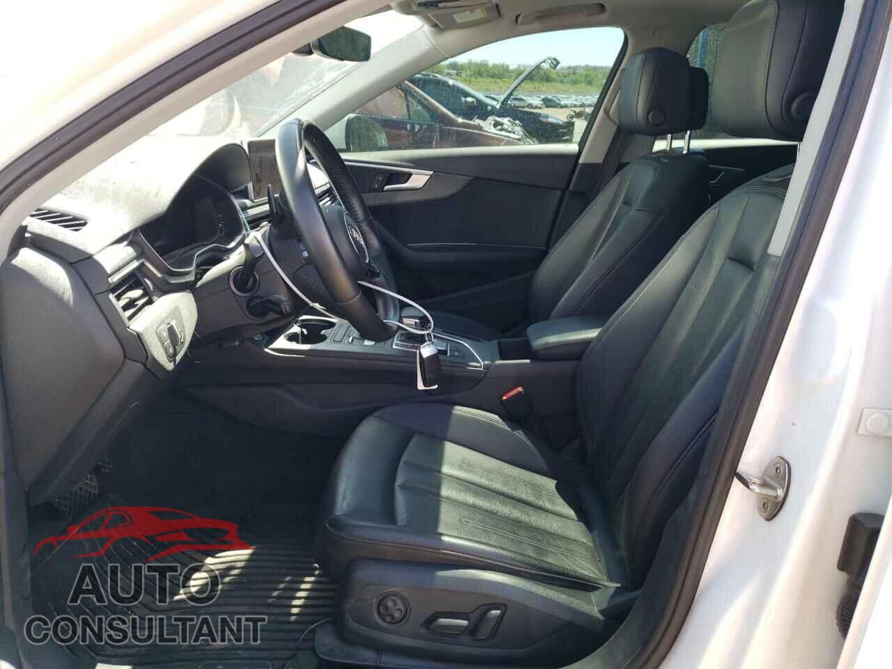 AUDI A4 2017 - WAUDNAF42HN045861