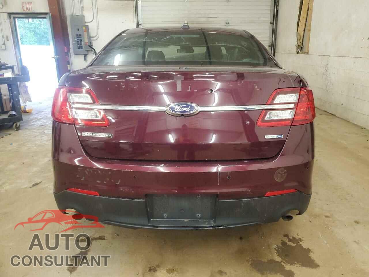 FORD TAURUS 2018 - 1FAHP2MK4JG132893