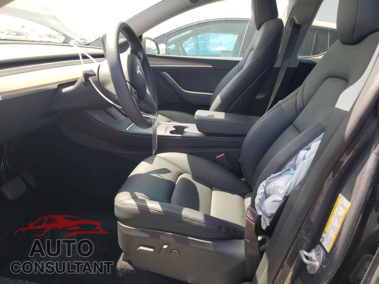 TESLA MODEL Y 2023 - 7SAYGDEE6PA209328