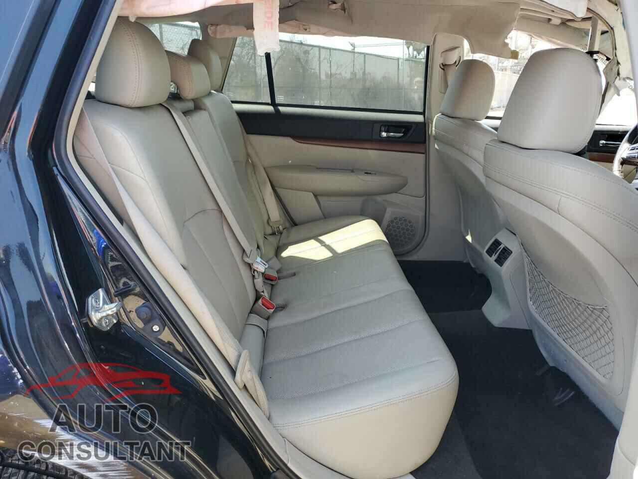 SUBARU OUTBACK 2013 - 4S4BRBKC7D3312267