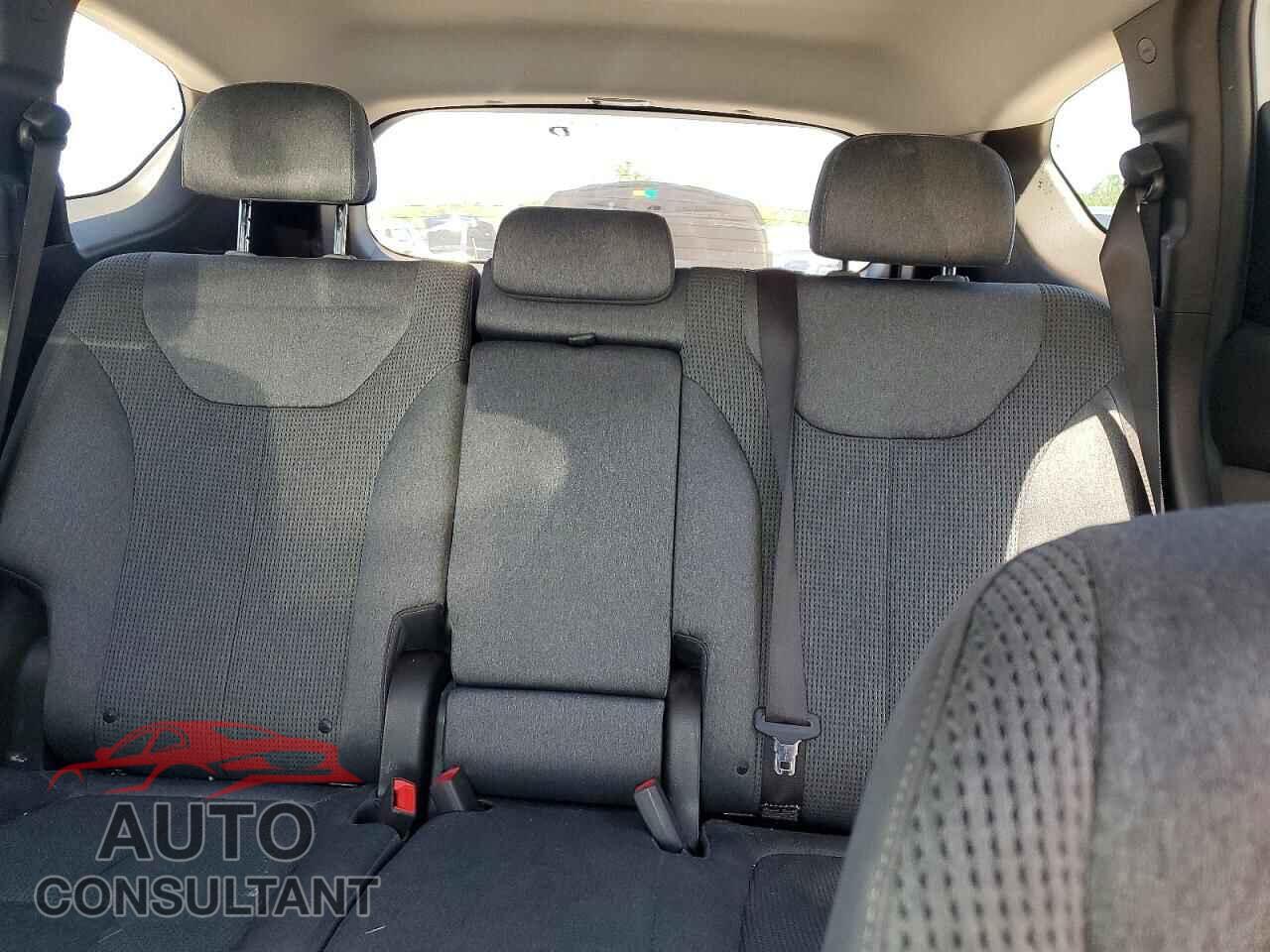 HYUNDAI SANTA FE 2019 - 5NMS2CAD8KH047740