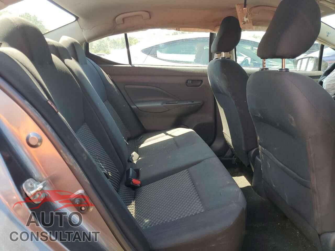 NISSAN VERSA 2020 - 3N1CN8DVXLL801015