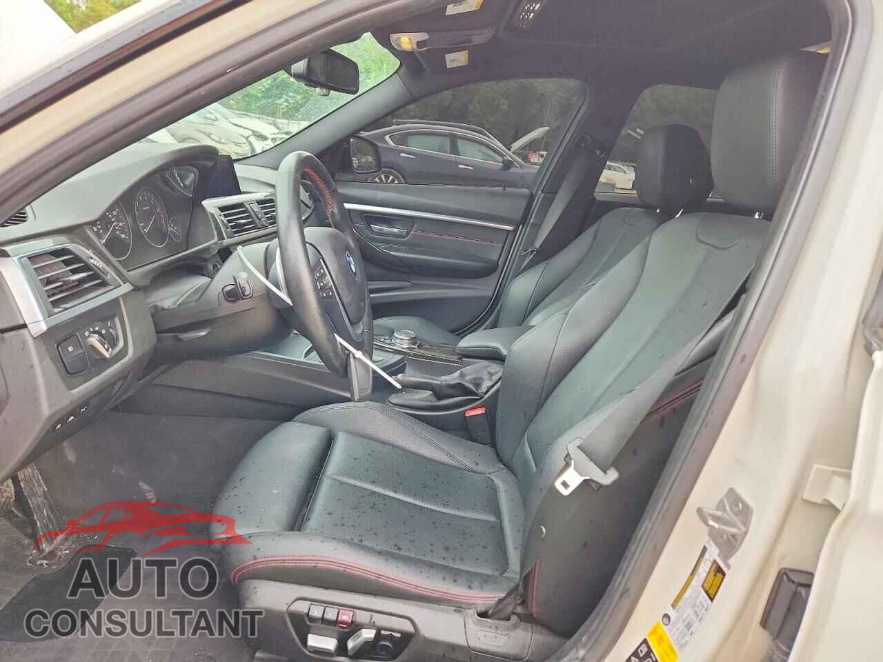 BMW 3 SERIES 2016 - WBA8E3G55GNT75416