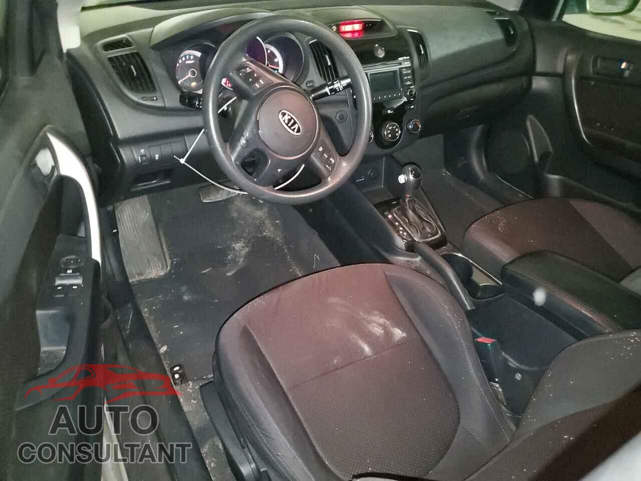 KIA FORTE 2011 - KNAFU6A23B5454683