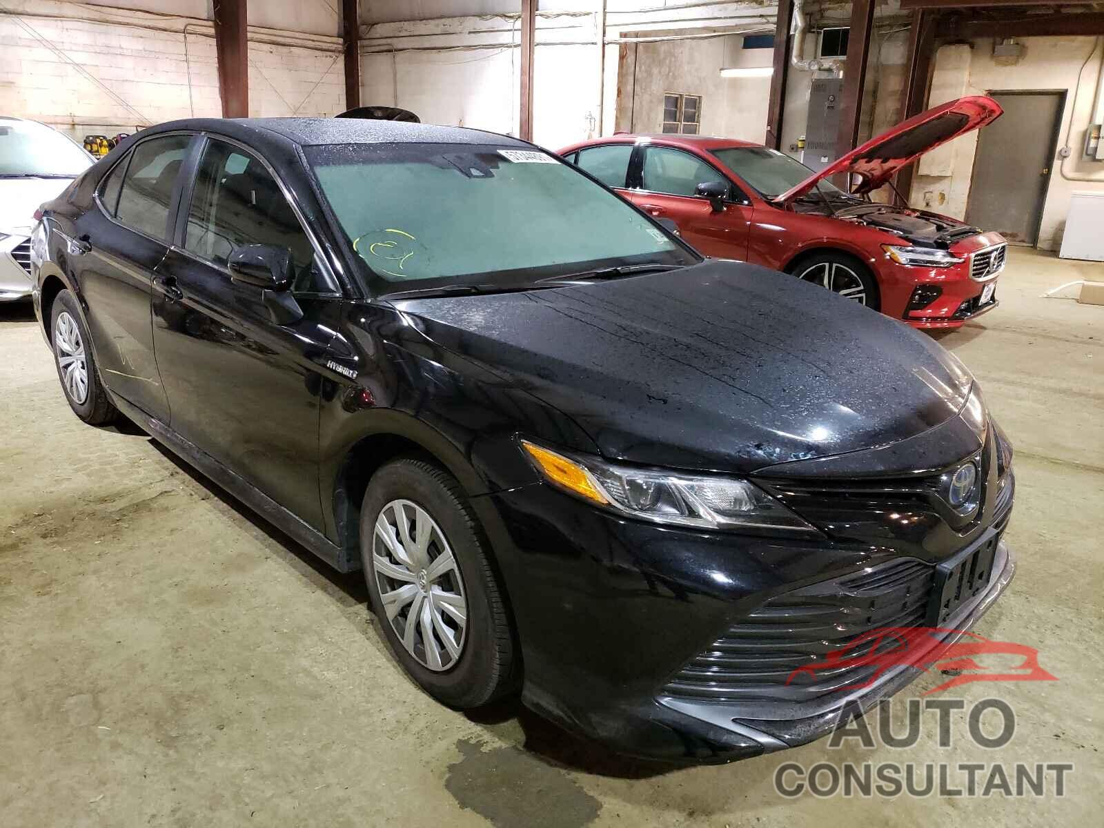 TOYOTA CAMRY 2018 - 4T1B31HK3JU504088