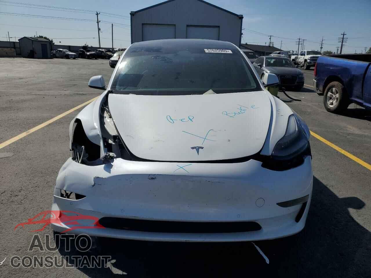 TESLA MODEL 3 2021 - 5YJ3E1EB0MF050922