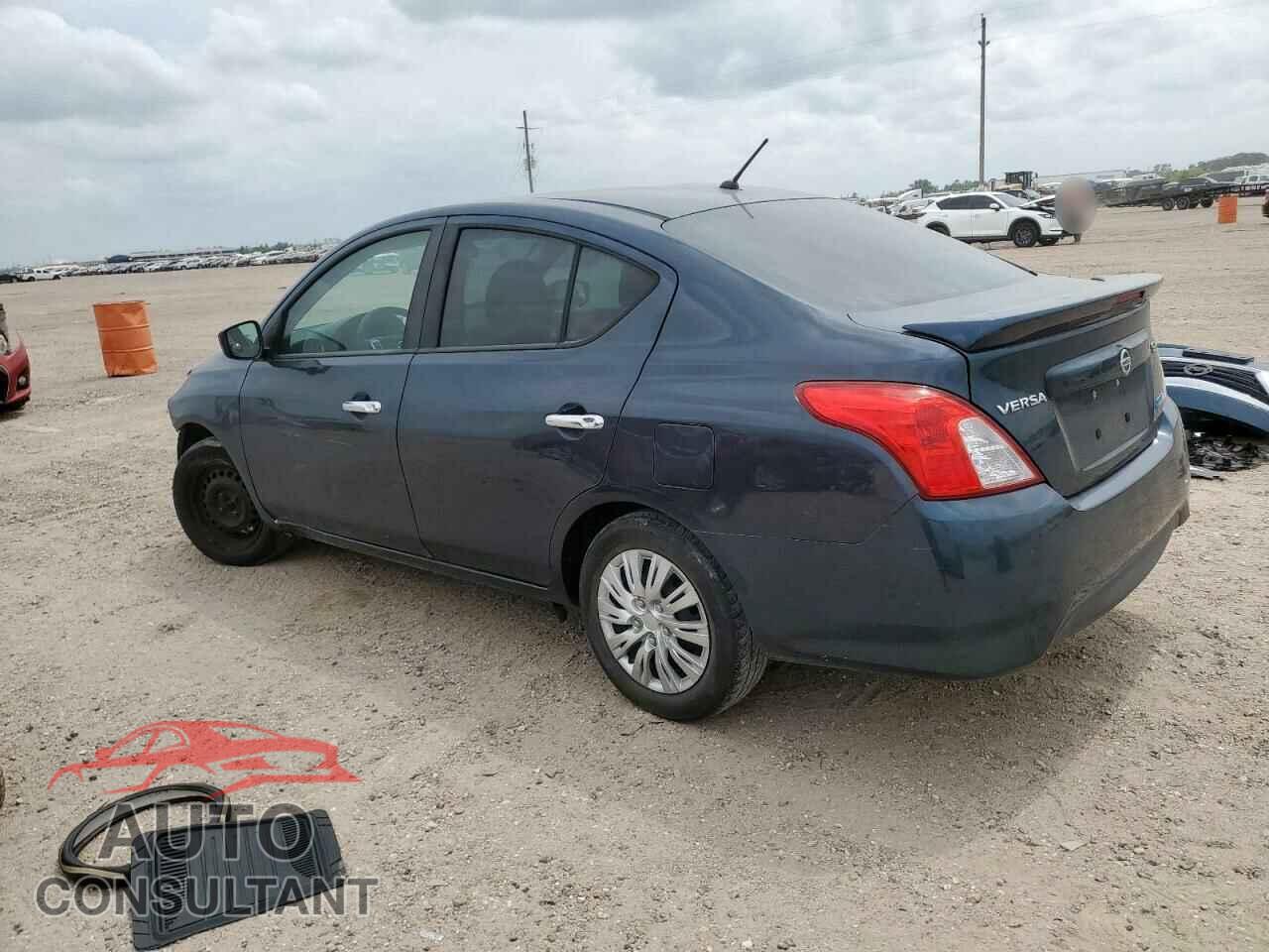 NISSAN VERSA 2015 - 3N1CN7AP1FL884628