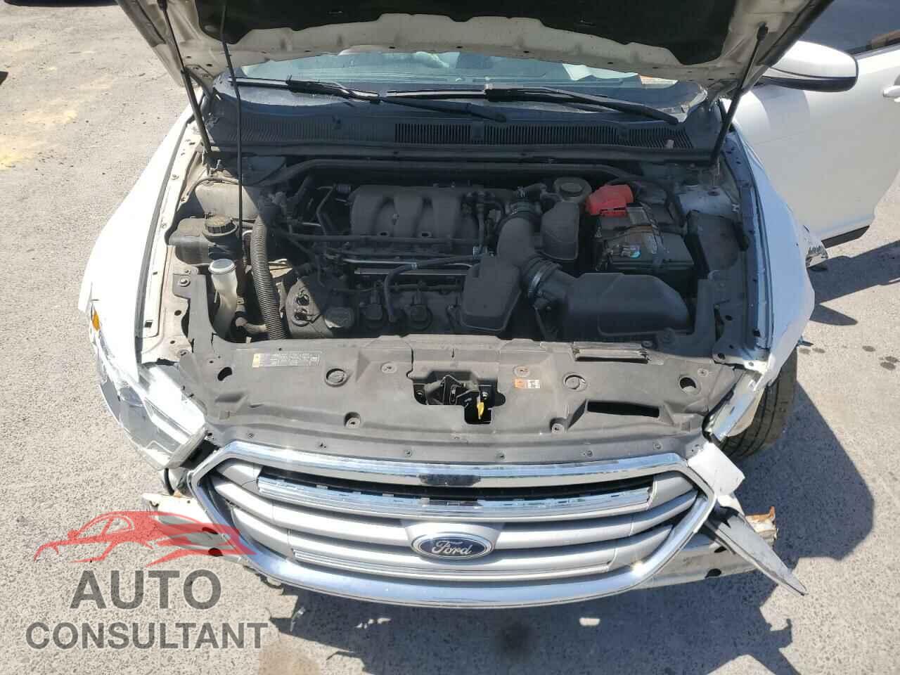 FORD TAURUS 2015 - 1FAHP2E82FG108442