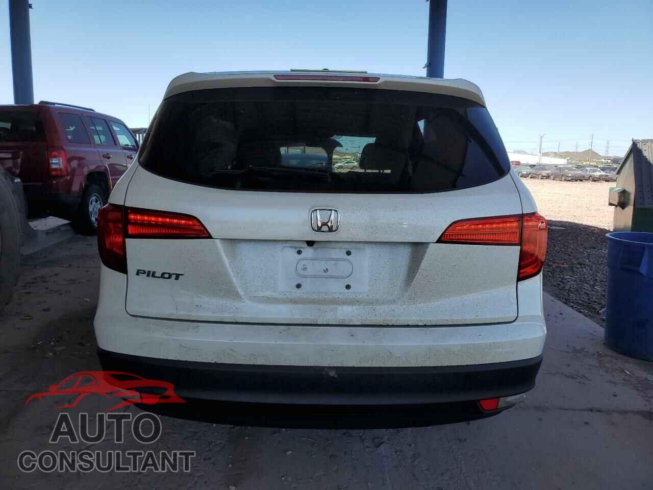HONDA PILOT 2017 - 5FNYF5H36HB001843
