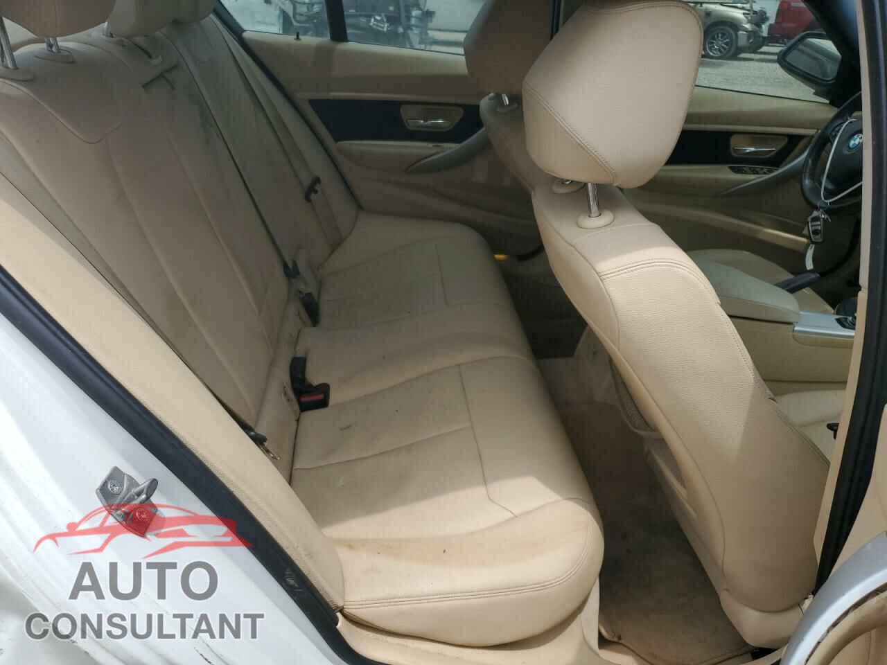BMW 3 SERIES 2013 - WBA3A5C59DF357188