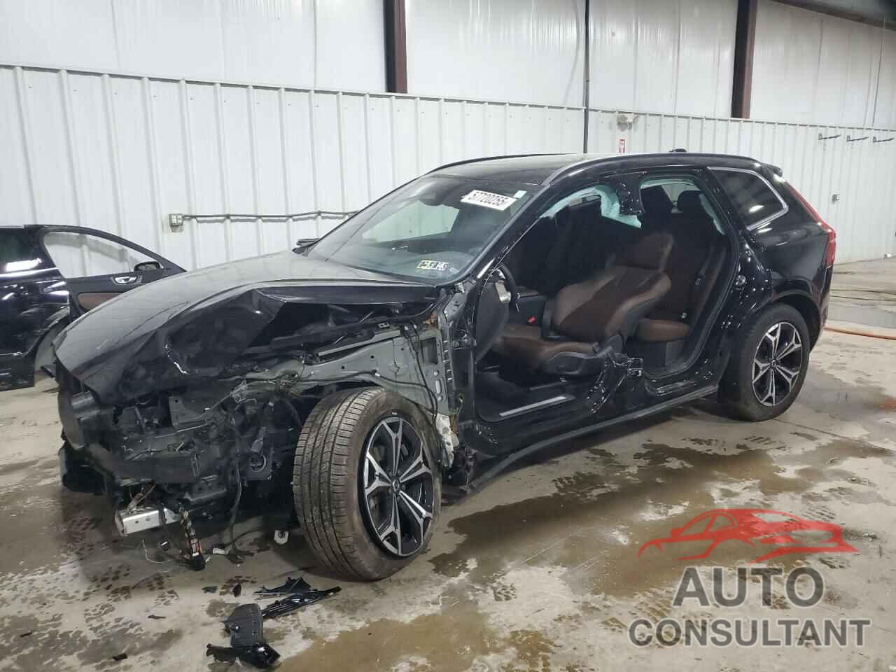 VOLVO XC60 B5 MO 2022 - YV4L12RK4N1008756