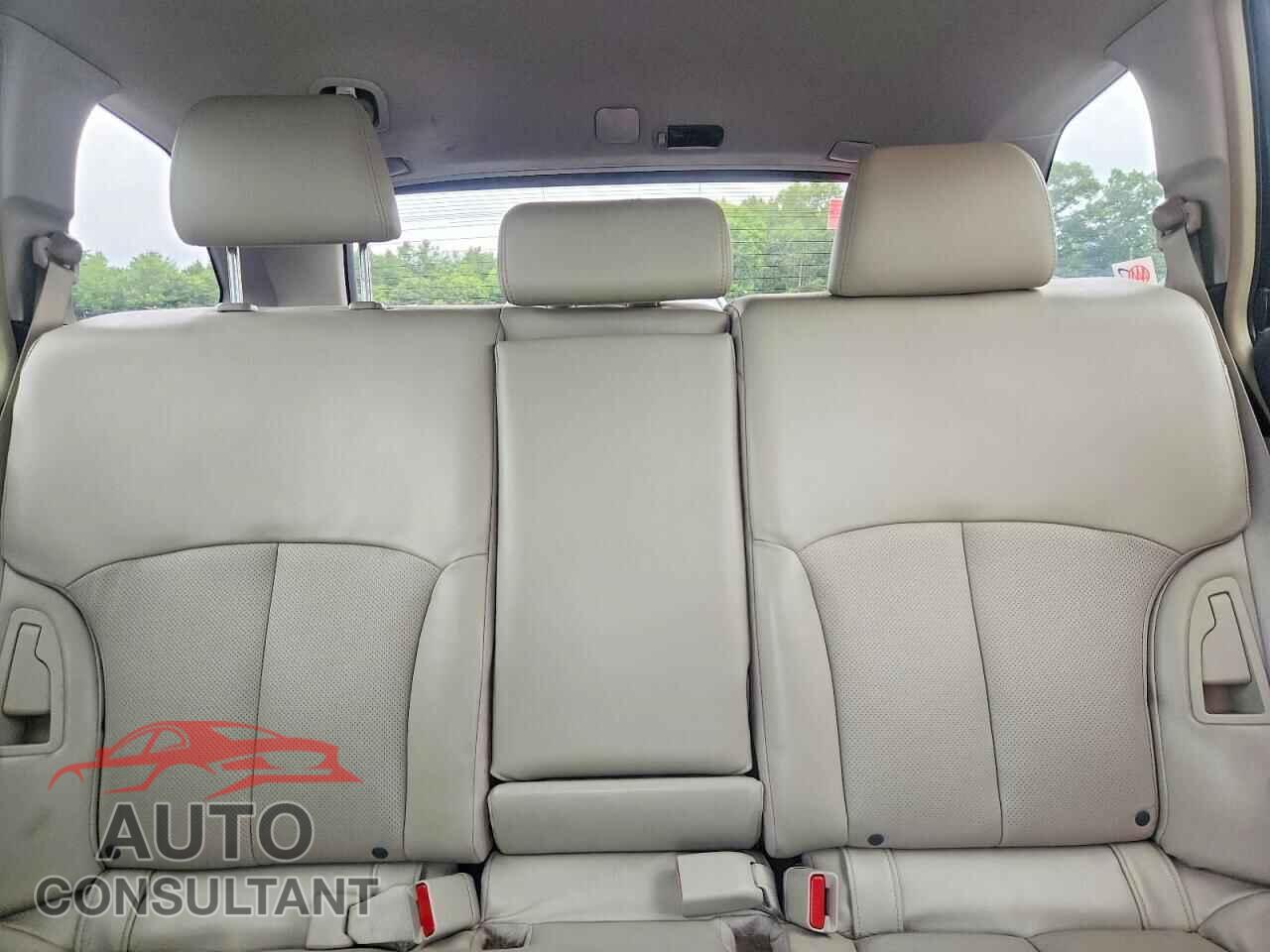 SUBARU OUTBACK 2014 - 4S4BRBLC8E3301889