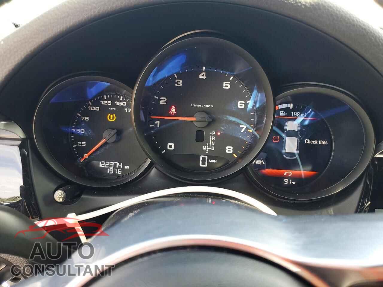 PORSCHE MACAN 2018 - WP1AA2A58JLB21543