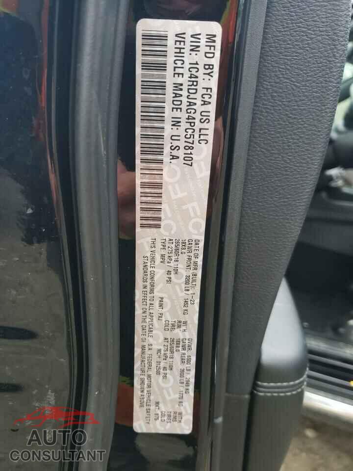 DODGE DURANGO 2023 - 1C4RDJAG4PC578107