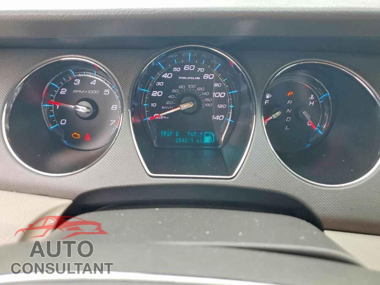 FORD TAURUS 2011 - 1FAHP2DW5BG134916